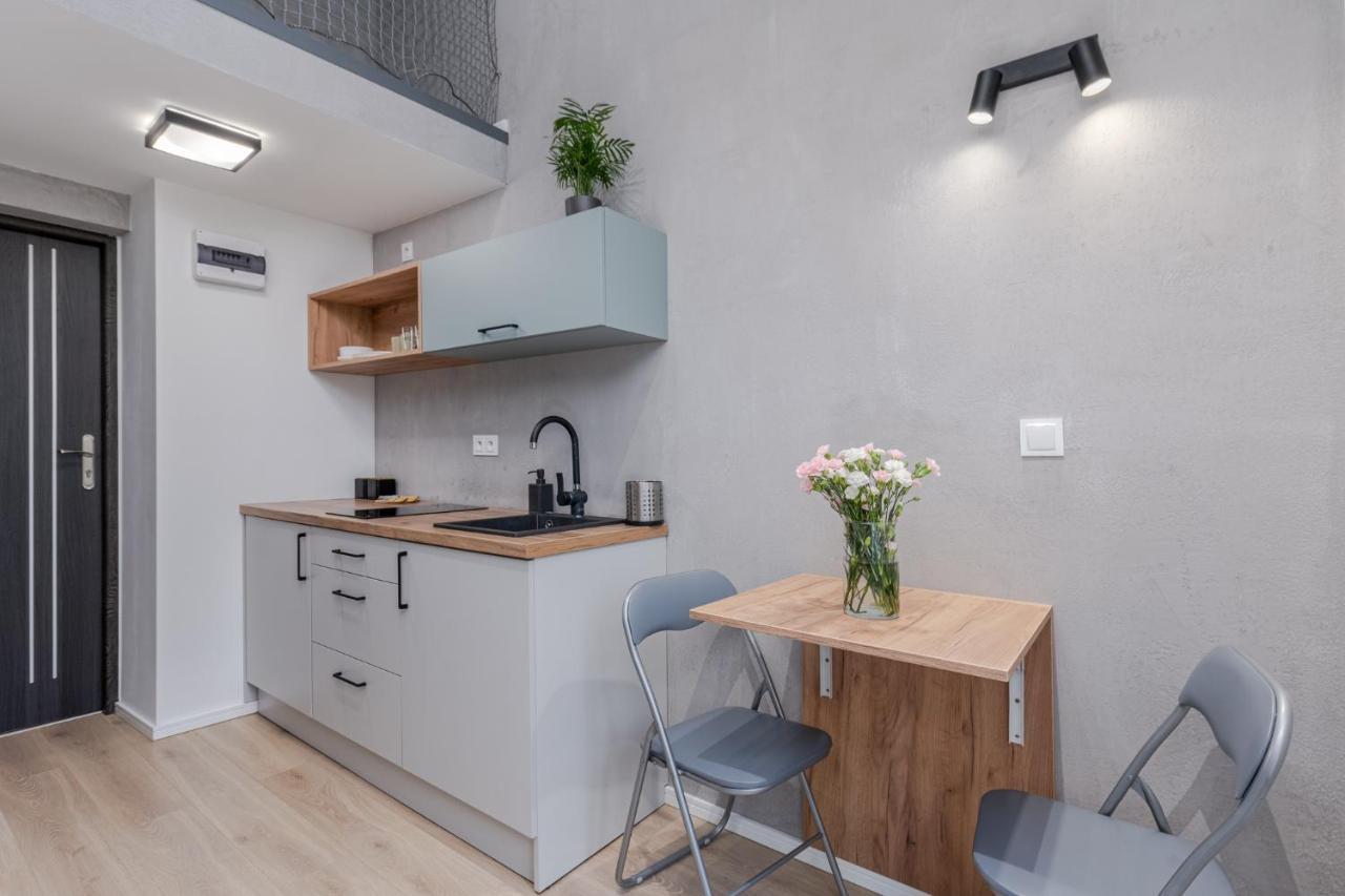 Parkside Fresh Apartments - Old Town Guesthouse - By Upstairs Cracóvia Exterior foto