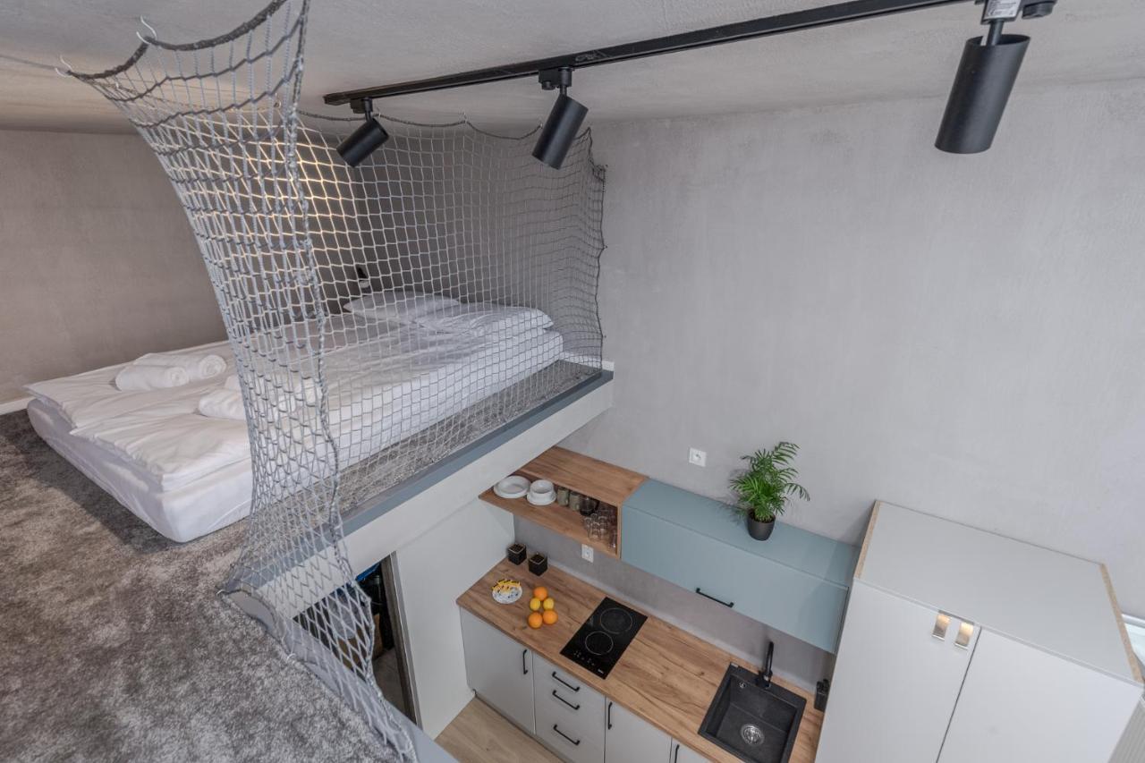 Parkside Fresh Apartments - Old Town Guesthouse - By Upstairs Cracóvia Exterior foto
