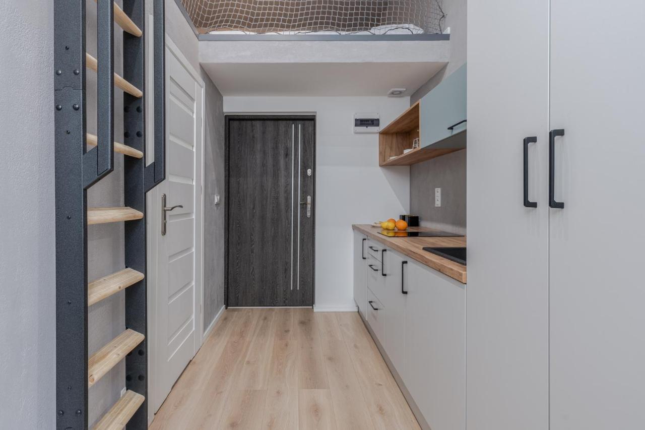 Parkside Fresh Apartments - Old Town Guesthouse - By Upstairs Cracóvia Exterior foto